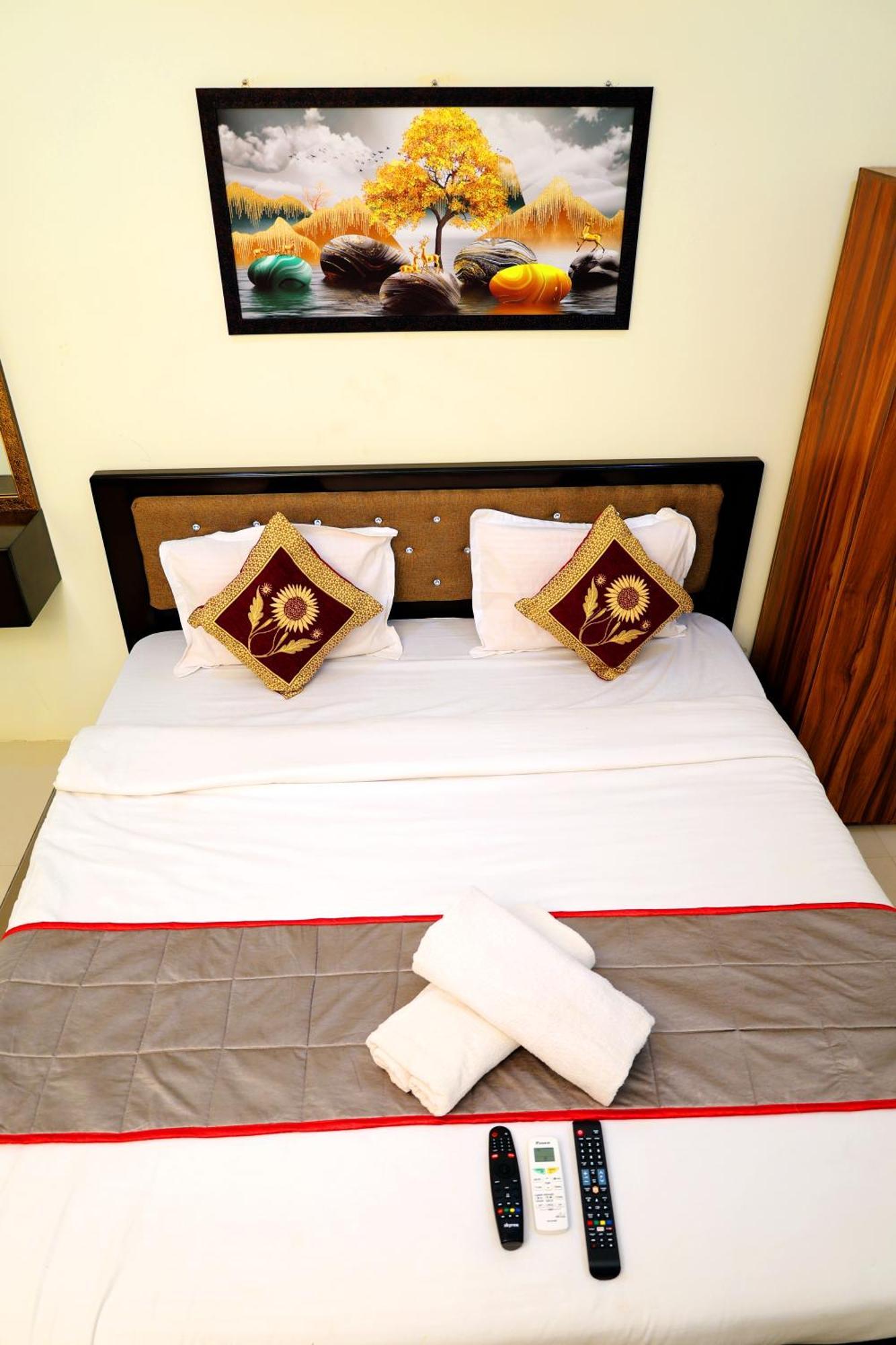 Sri Nilayam Inn Tirupati Exterior photo